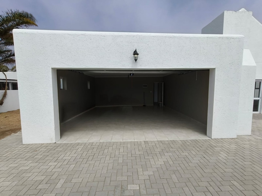 3 Bedroom Property for Sale in Velddrif Western Cape